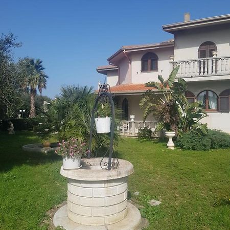 Вилла La Casa Delle Rose 1 Giba Экстерьер фото