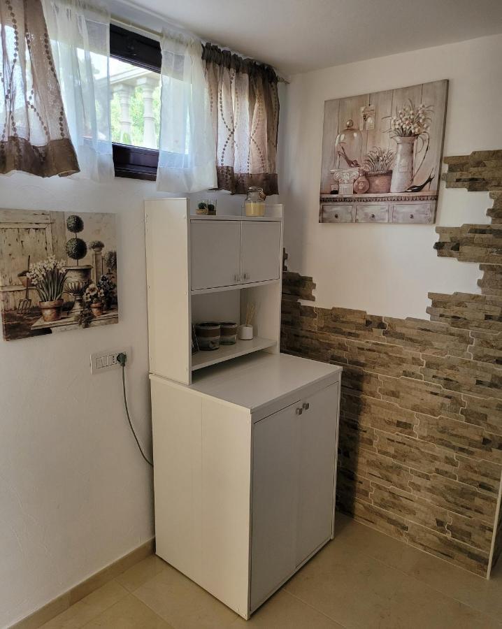 Вилла La Casa Delle Rose 1 Giba Экстерьер фото