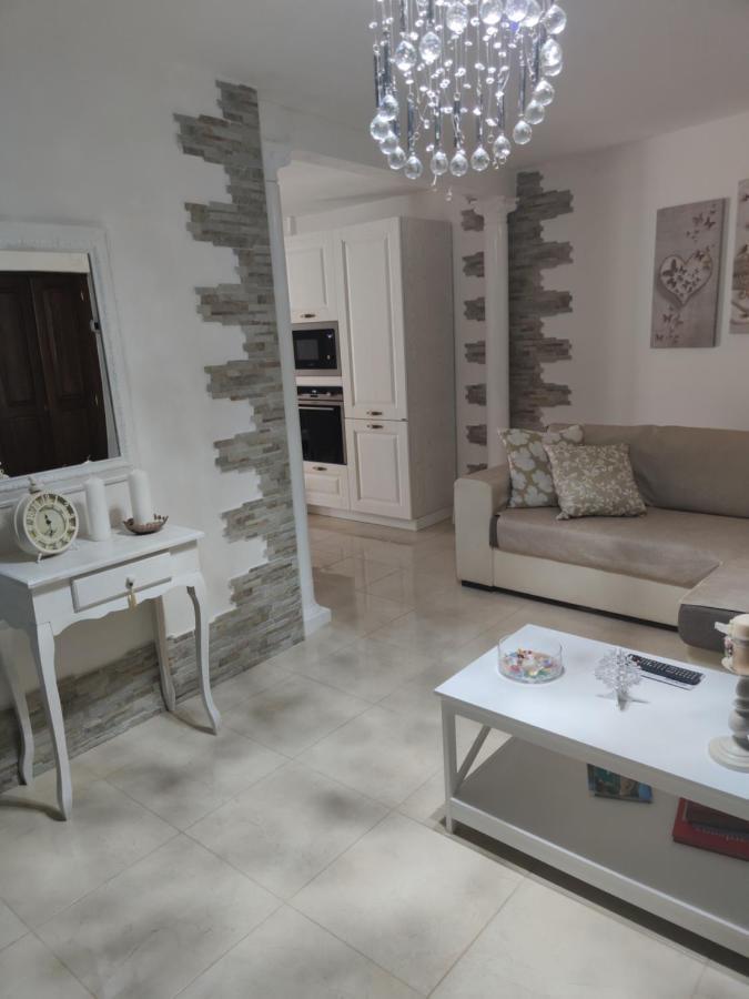 Вилла La Casa Delle Rose 1 Giba Экстерьер фото